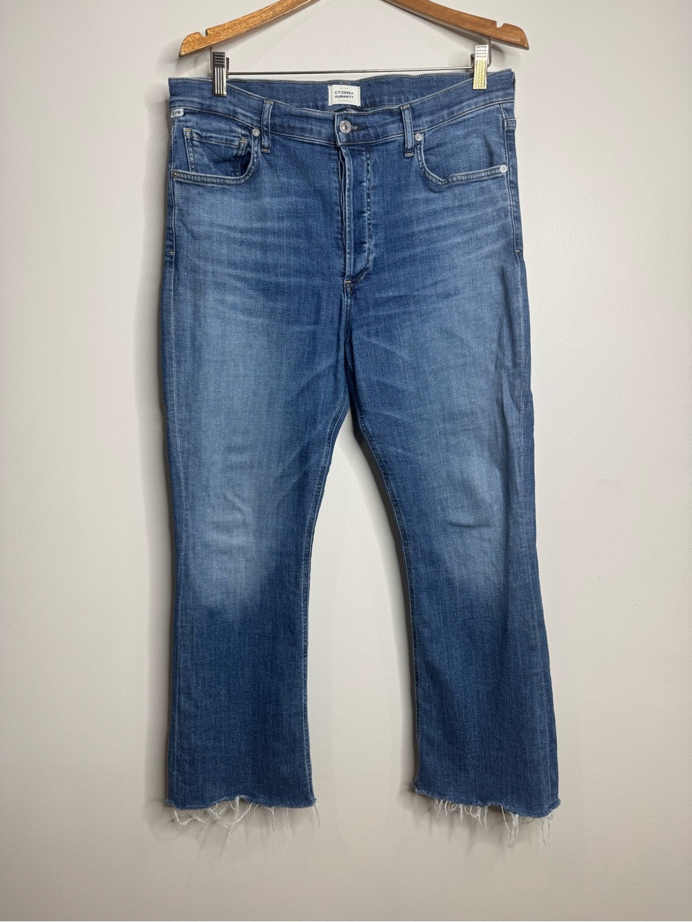 Citizens of Humanity Isola Raw Hem Crop Mid Wash Denim Jeans Size 30